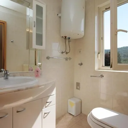 Double Room Bozava 8100A 3*